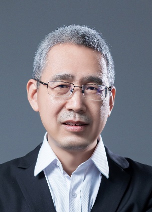 肜新伟